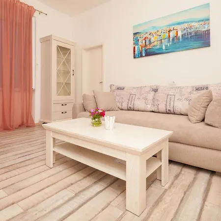 Main Square Appartamento